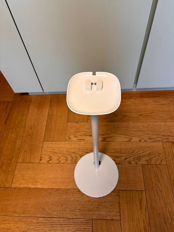 Wandhalterungen: Un pied pour Sonos ONE blanc, comme neuf – Gebraucht aus Lausanne von am.forte