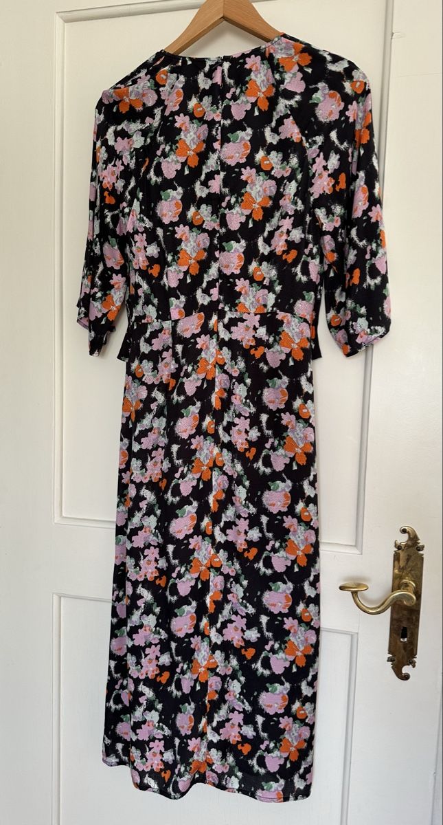 Essentiel Antwerp Vestiti: Essentiel Antwerp Kleid – Nuovo (secondo la descrizione) da Zollikon venduto da _M65_ 1