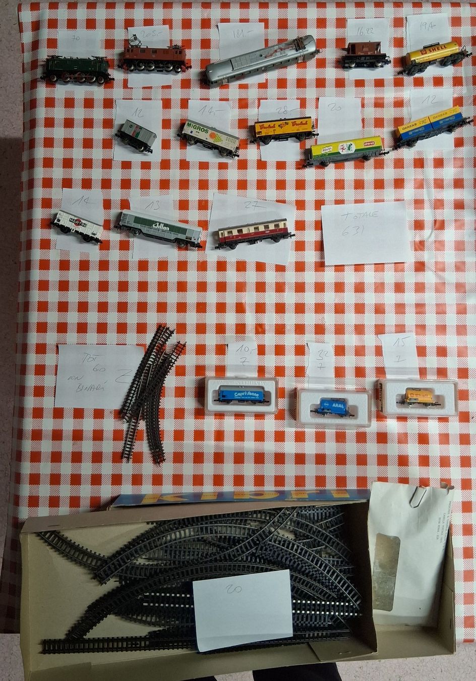 Modelleisenbahnen: LOCOMOTIVE E CASE PER FERROMODELLISMO – Gebraucht aus Pregassona von lez_b92y
