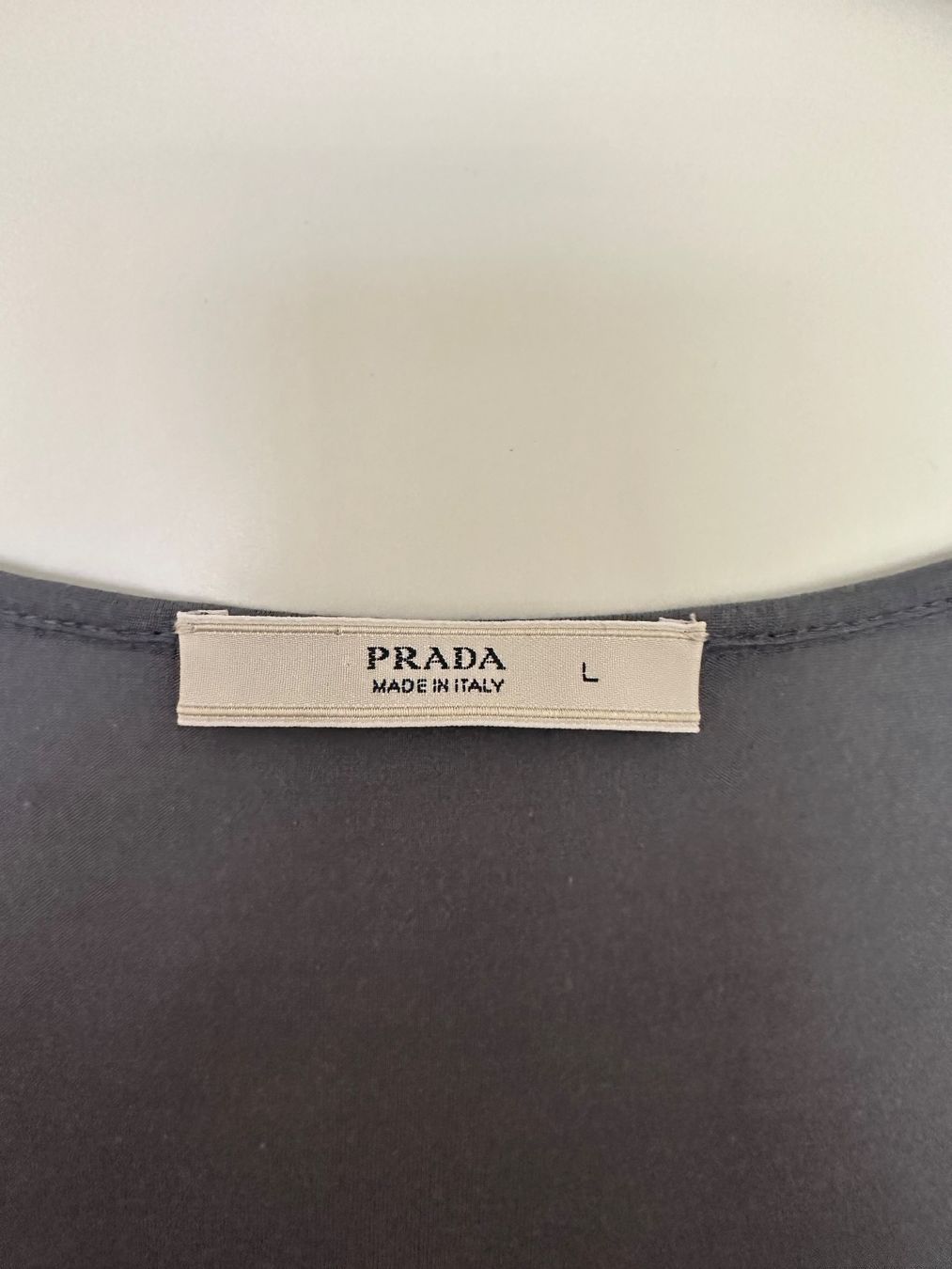 Prada T-shirt: Prada Shirt Gr. M – Usato da Horgen venduto da hubbabubba_101 1