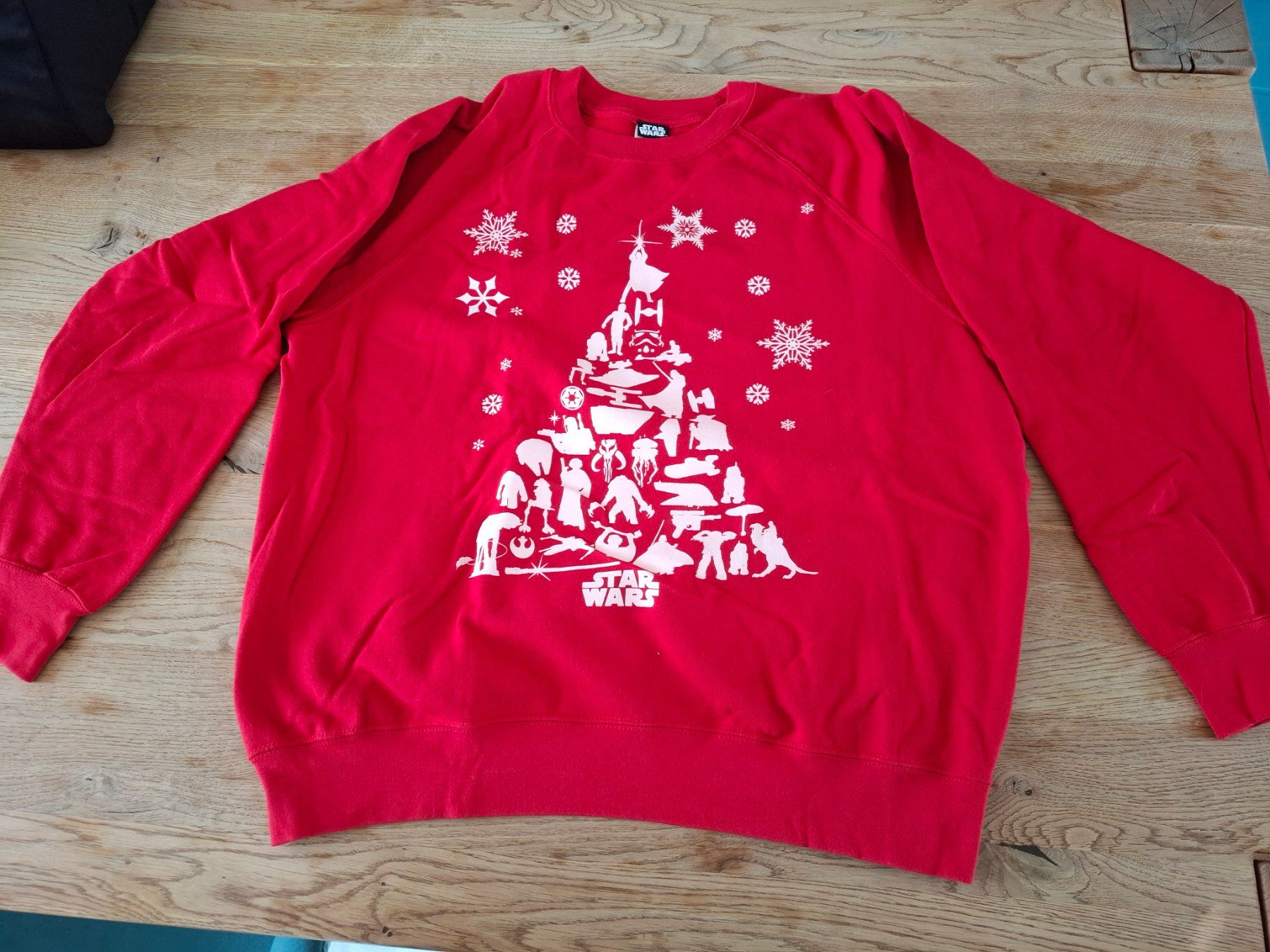 Maglioni & Felpe: Star Wars Weihnachtspullover Grösse XL  Wie neu – Nuovo (secondo la descrizione) da Affoltern am Albis venduto da Andrezc 1