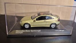 Mercedes-Benz Sportcoupe,heliodoringrün,1 von 2304 Stk