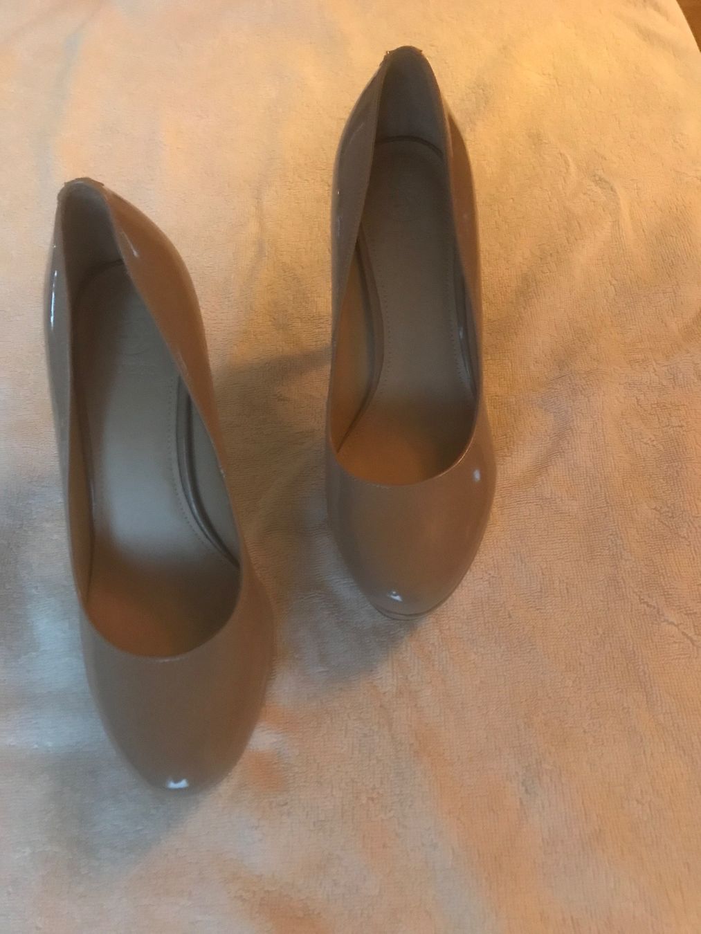Guess Scarpe da donna: GUESS Damenschuhe – Usato da Zürich venduto da pie_9tng 2