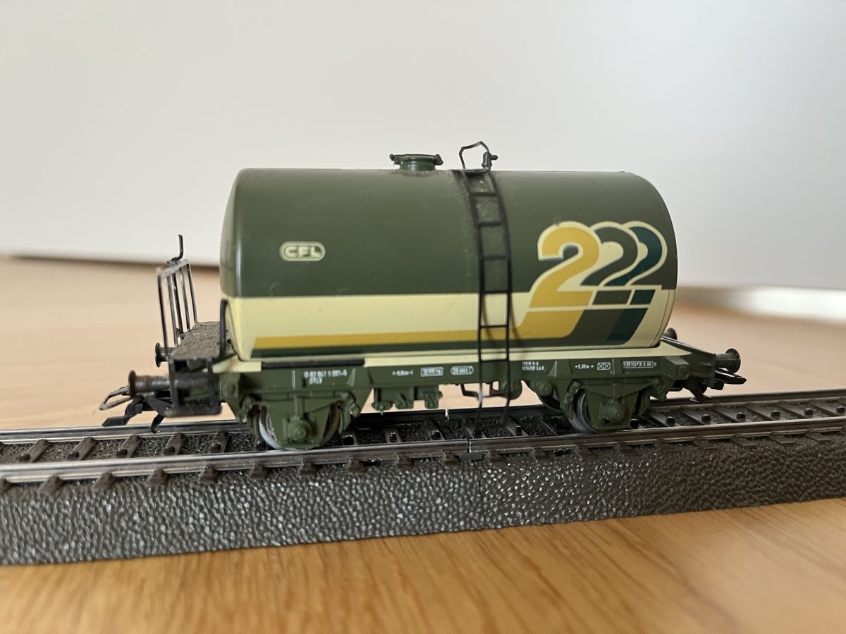 Modellini di ferrovie: Konvolut Kesselwagen Divers – Usato da Basel venduto da Re620_11627 2