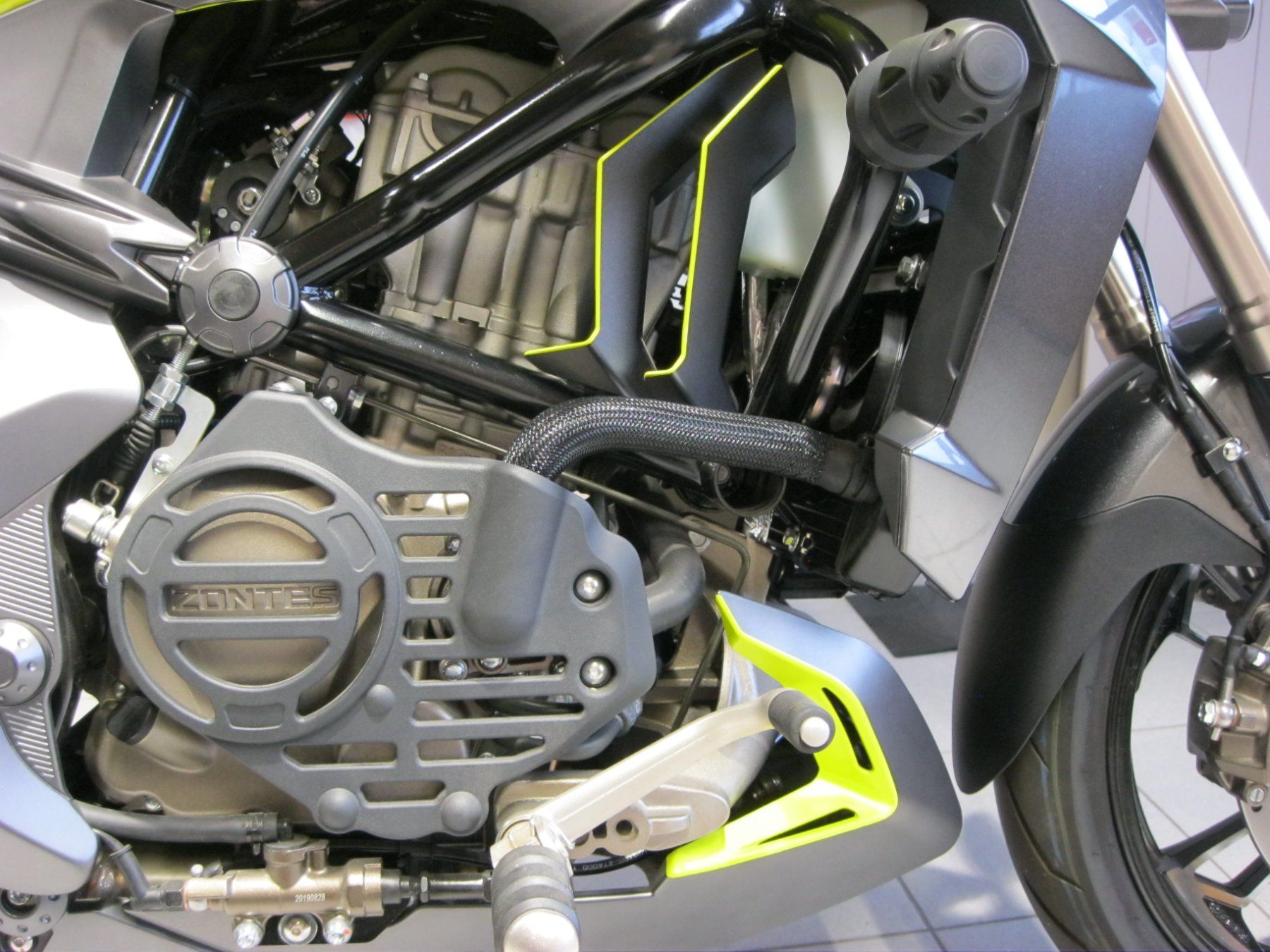 Zontes Strada: Zontes 310V – Nuovo e nell'imballaggio originale da Neftenbach venduto da Zecchini-Motos 6