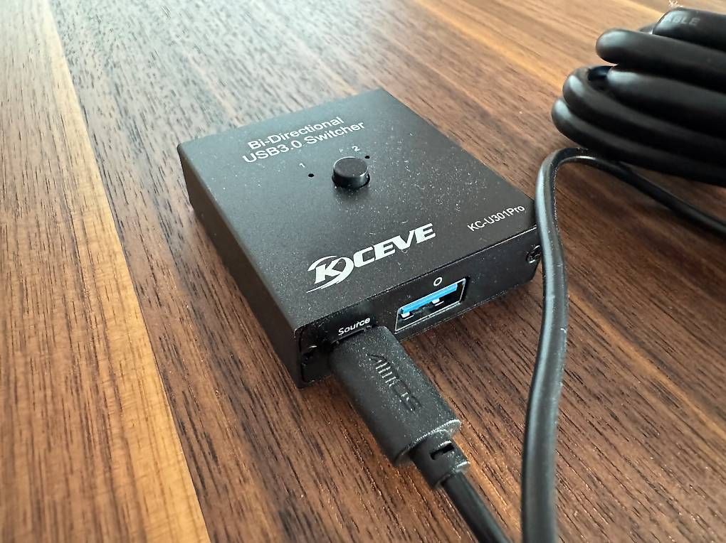 Laufwerke & Adapter: USB 3.0 Switch Selector, 2 In 1 Out / 1 In 2 Out Bidirection – Gebraucht aus Pfäffikon SZ von haifisch82 1