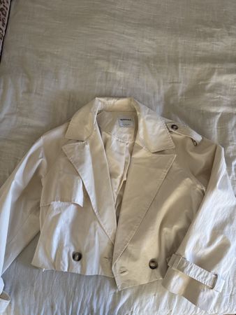 Bershka trench court L