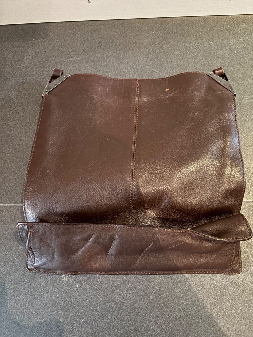 Globus Borse da donna: Braune Ledertasche – Usato da Bern venduto da _nik_01 1