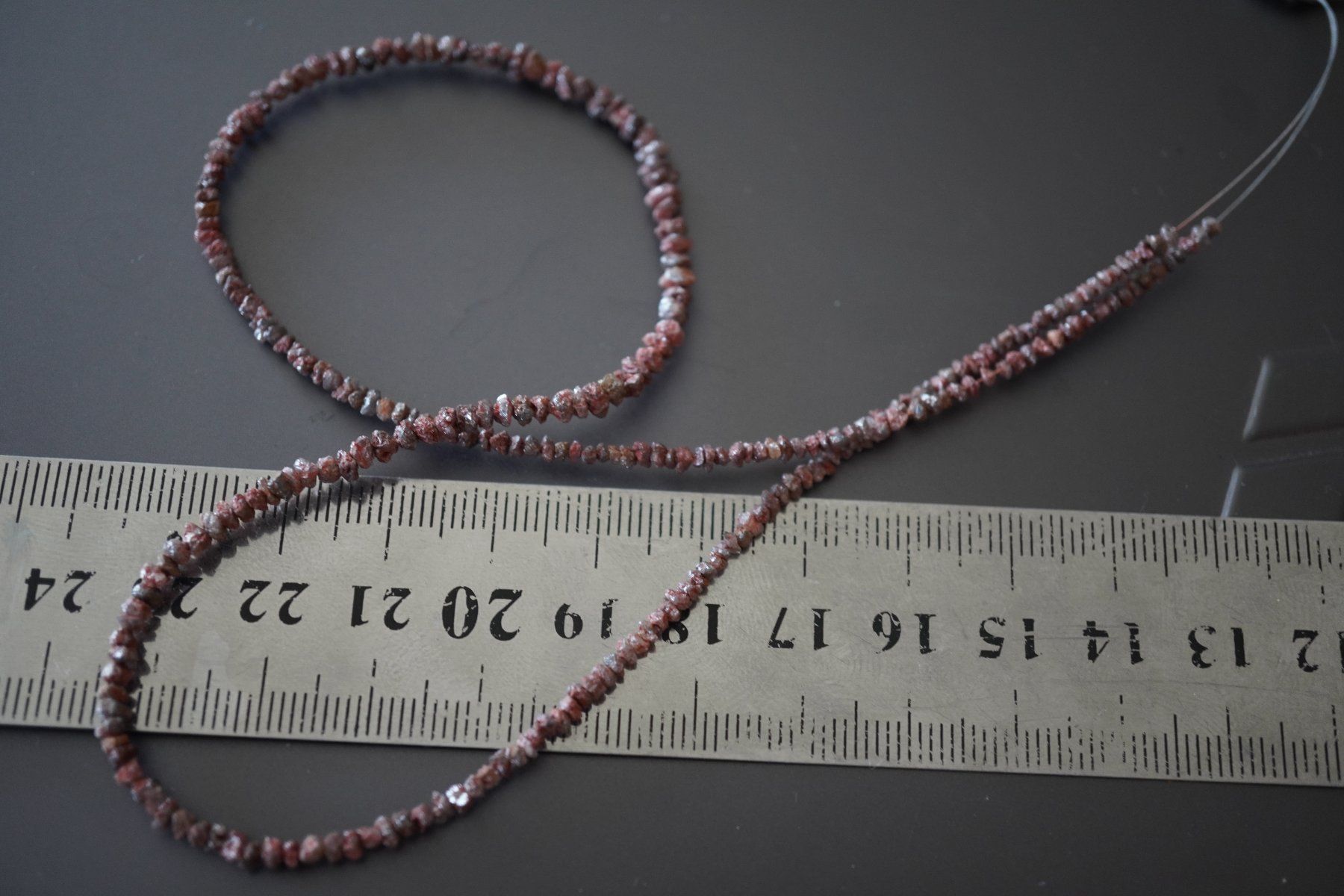 Pietre preziose: Diamanten Rot     Multicolor   Strang   ca 3mm – Nuovo e nell'imballaggio originale da Eschenbach SG venduto da topstone 9