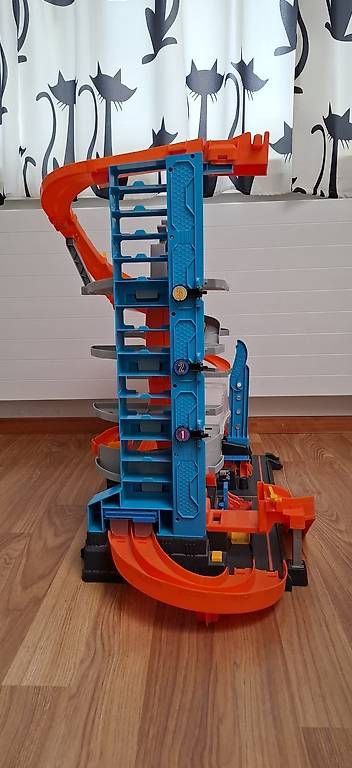 Giocattoli: Hot Wheels Autogarage – Usato da Urdorf venduto da natascha_1 3