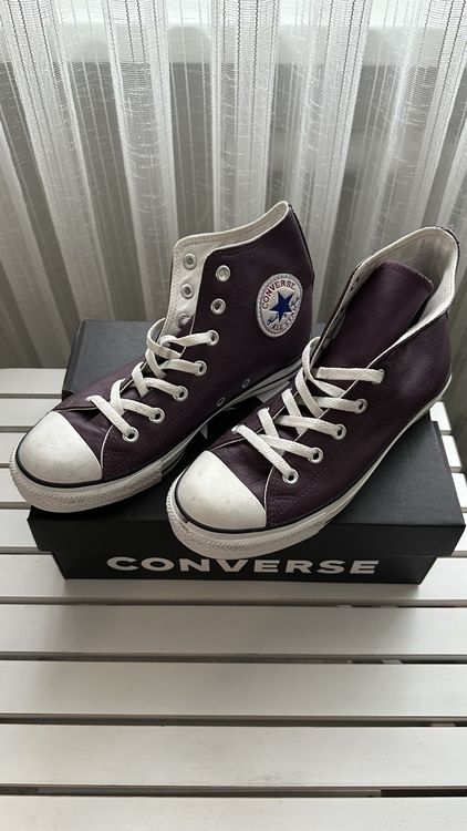 chuck taylor all star lila