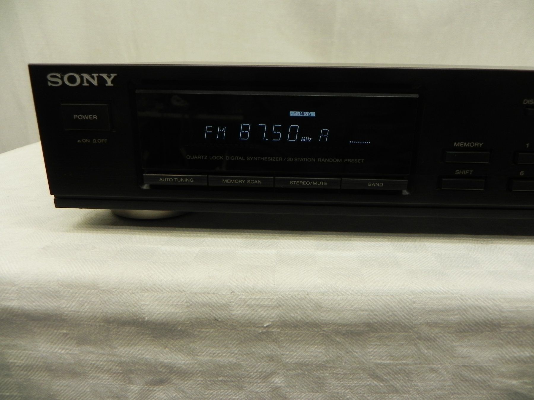 Radio: Sony ST-S320 Tuner – Usato da Basel venduto da Life-Style-Art 1