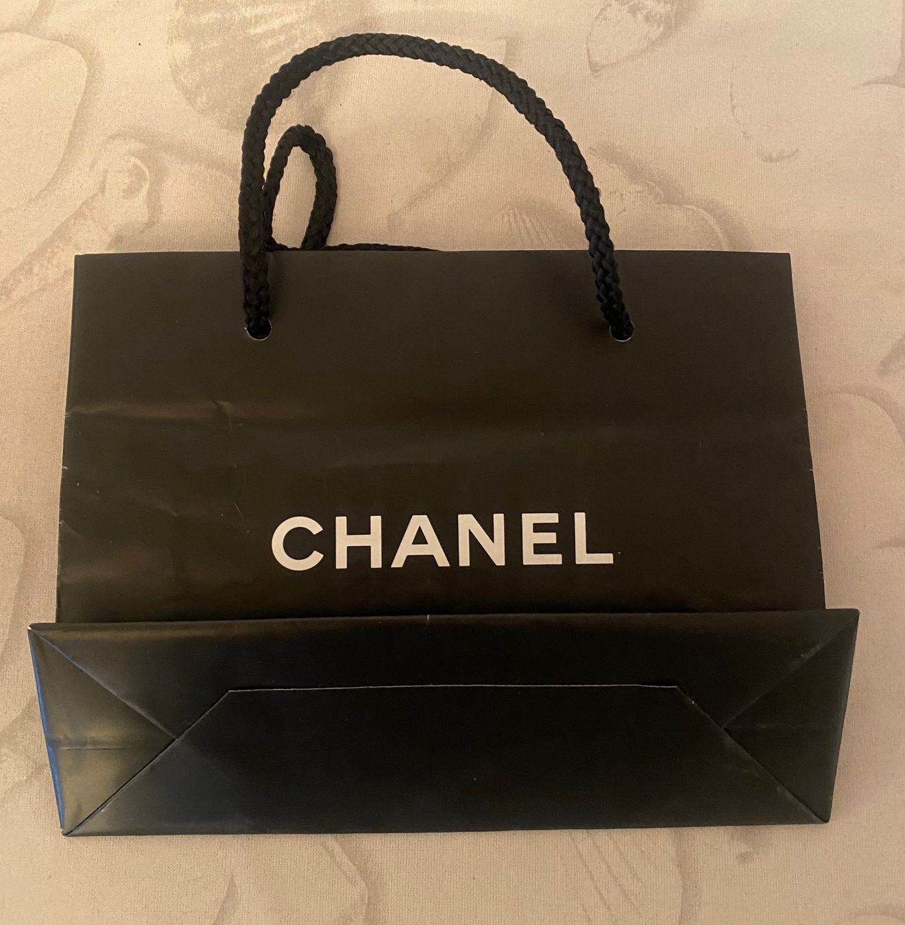 Altri gioielli: 2 kleine Chanel Taschen – Usato da Zürich venduto da Maria2021 2