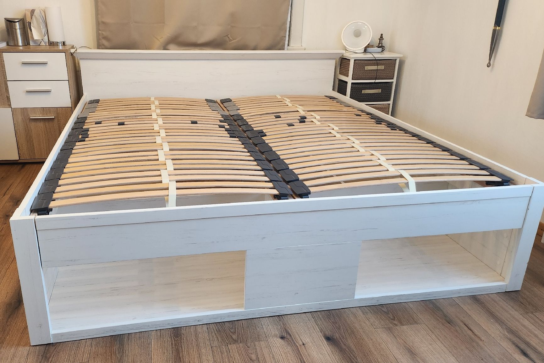 Letti: Bettrahmen / Bettgestell (180x200cm) – Usato da Spiez venduto da _Roxy 1