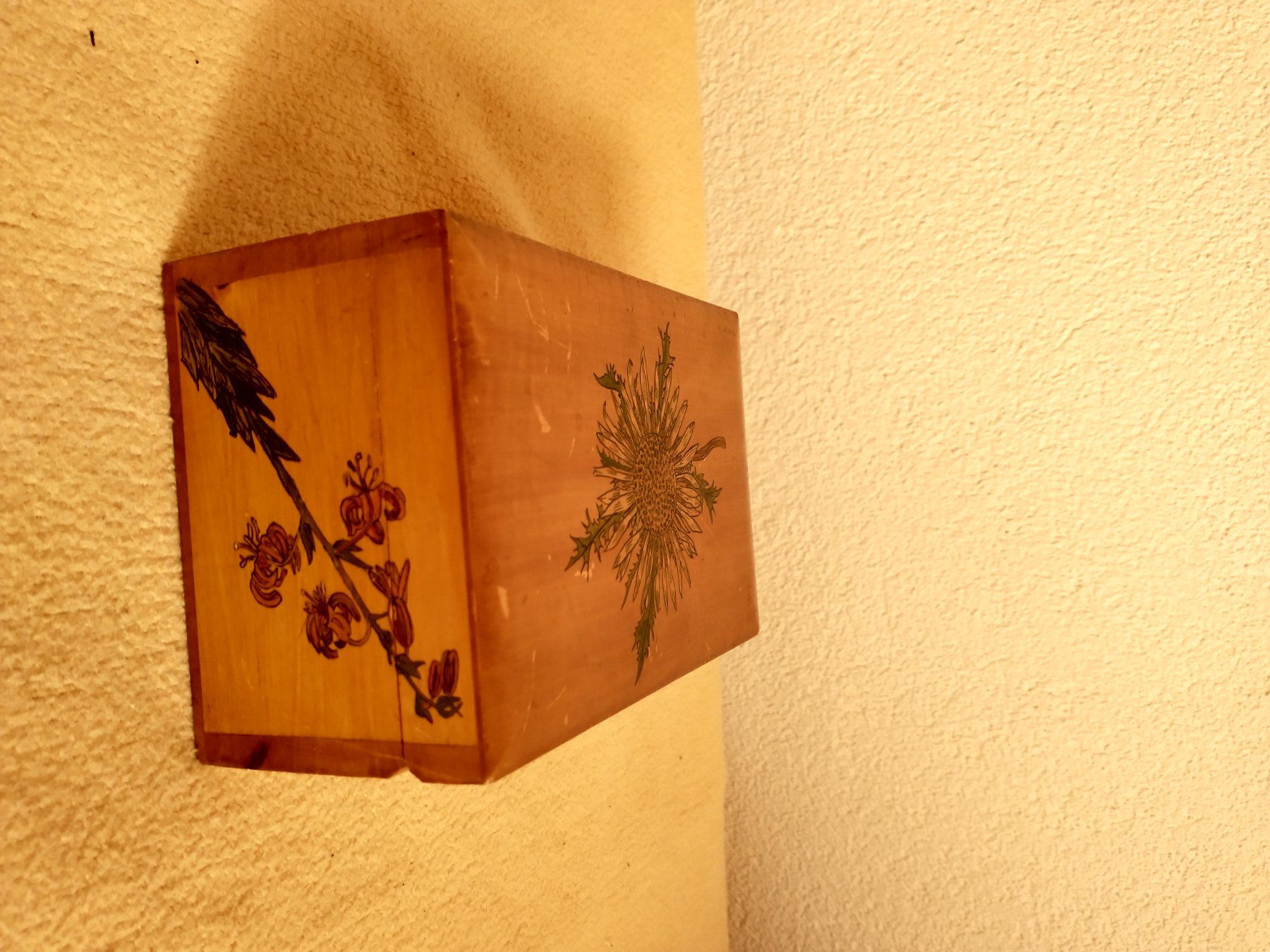 Dosen: Alte Holzschatulle, bemalte Blumen, Vintage – Gebraucht aus Löhningen von Chimae67 6