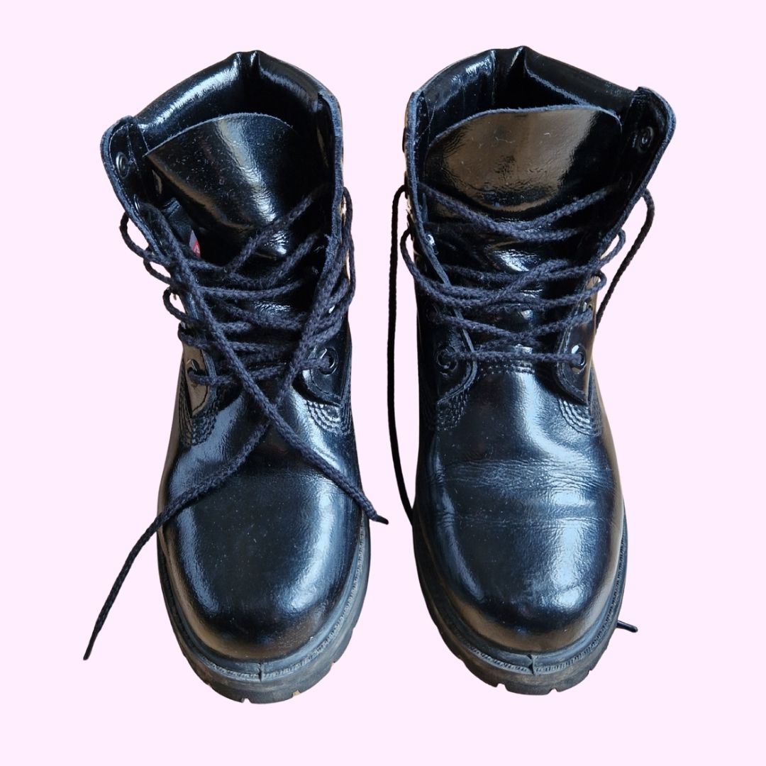 Timberland Scarpe da donna: Wasserdichte schwarze Timberland Boots,  Grösse 38 – Usato da Bern venduto da Vintagefromthefuture 1