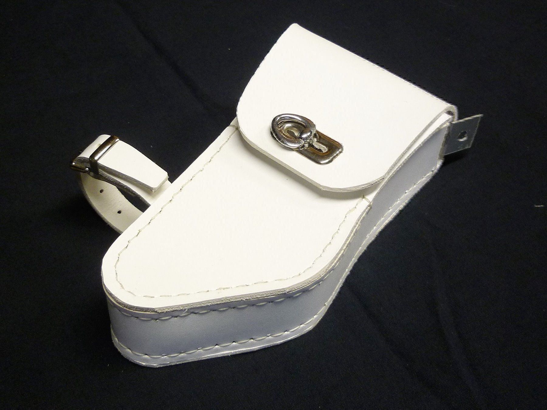Altro in  Abbigliamento & Accessori: Leder Werkzeug Etui Sachs 502 – Nuovo (secondo la descrizione) da Malters venduto da DPHandel 1