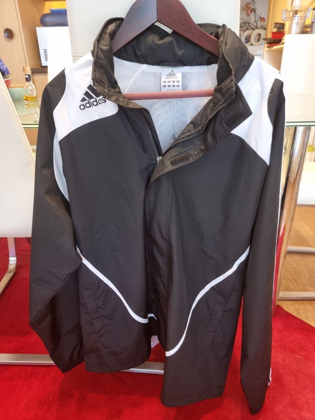 Adidas Jacken: Adidas Jacke – Neu und originalverpackt aus Luzern von Reni025 1