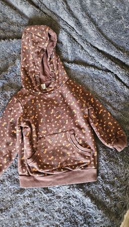 Kinder Hoodie mit Herbstmuster – Grösse 98