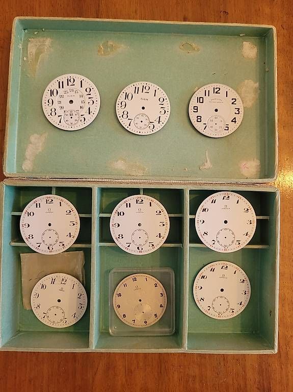 Tutti gli attrezzi: Matériel horlogerie – Usato da Le Locle venduto da yammstein