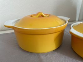 2 schöne Auflaufformen, gelb, Cocotte, Backform Auflauf