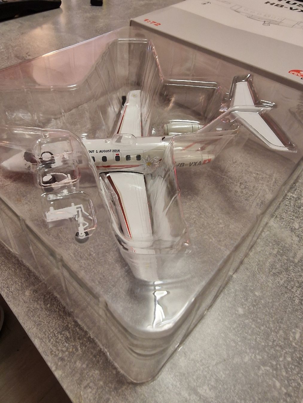 Kit di modellismo & Modellini statici: Pilatus PC-24 arwico Flugzeugmodell  – Nuovo e nell'imballaggio originale da Herzogenbuchsee venduto da ioa_zcm6 5