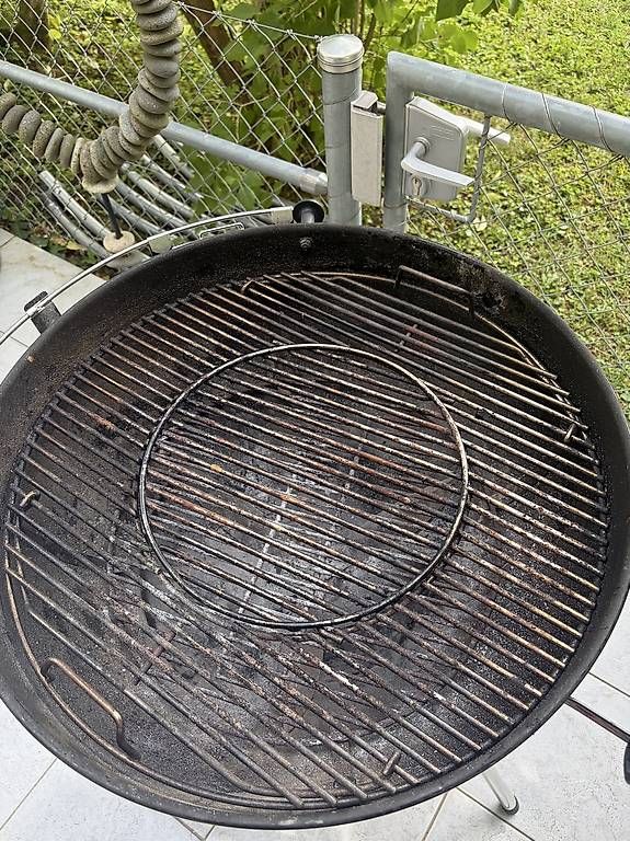 Weber Grills: Weber Holzkohle Kugelgrill – Gebraucht aus Pfungen von nad_vt7k 3