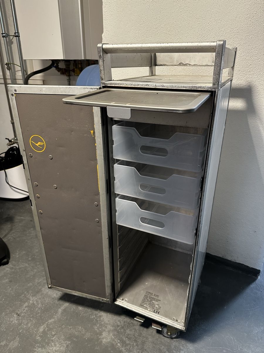 Altro in Aeronautica: Lufthansa Flugzeugtrolley Airline Trolley – Usato da Rheineck venduto da Evi170 3