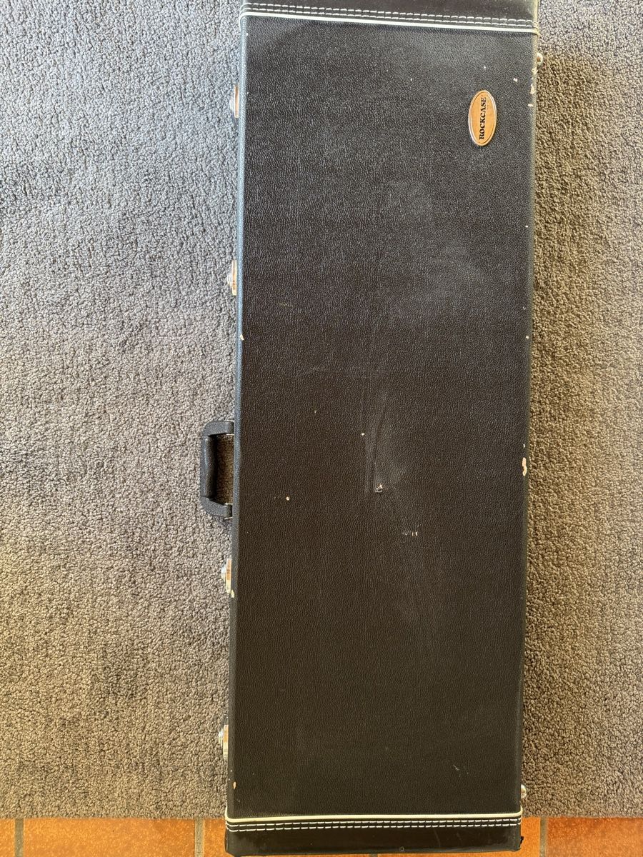 Squier Instruments de musique: Squier Standard Stratocaster inkl. Hardcase – D'occasion à Triesen par toney2000 7