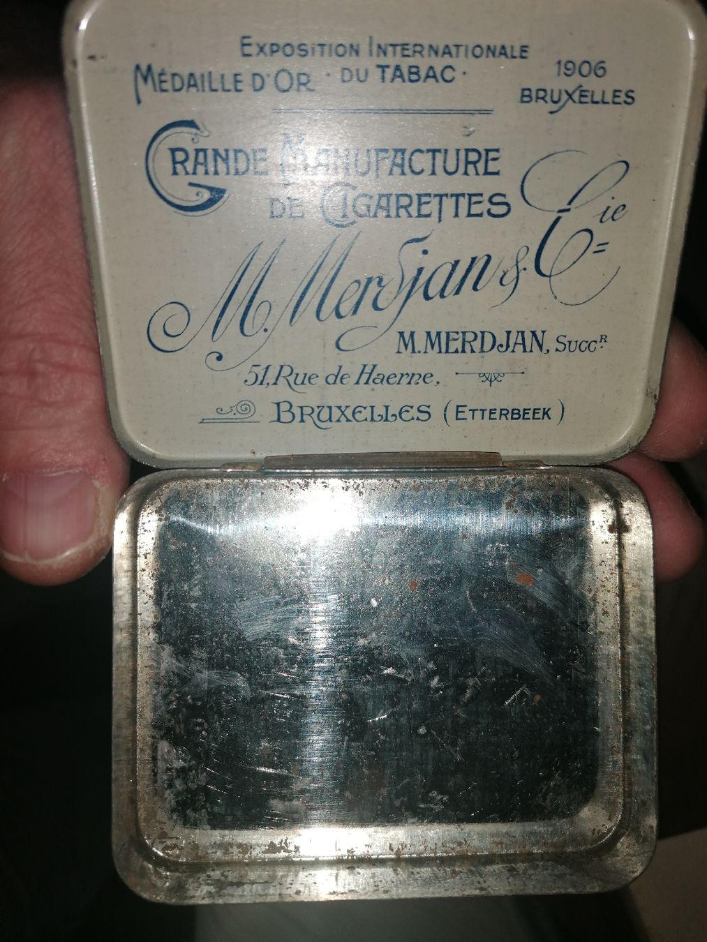 Tabacchi: Antike Blechdose Lea 20 Cigarettes von M. Merdjan Co. – Usato da Zürich venduto da Tin4Life 6