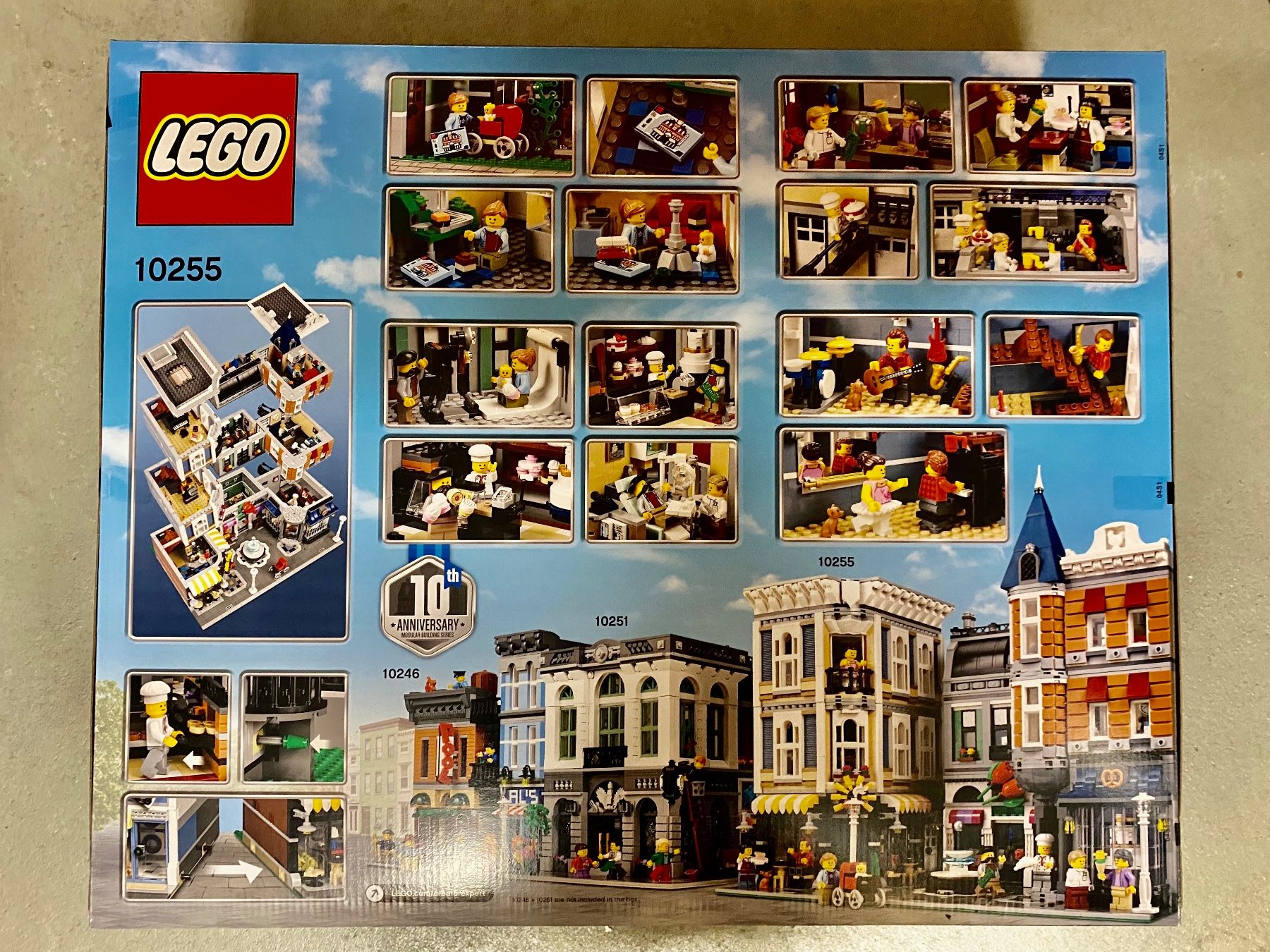 Giocattoli: Lego 10255 Modular Building Assembly Square Stadtleben OVP – Nuovo e nell'imballaggio originale da Winkel venduto da the_6xxt 1