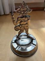 Vintage Jass-Aschenbecher aus Metall mit Jass-Spieler Figur