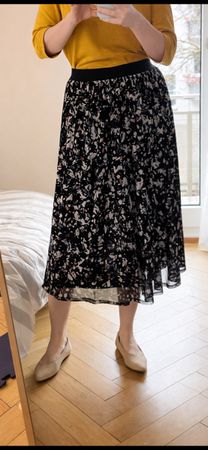 Flowy Floral Skirt