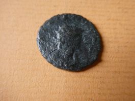 uralte Bronzemünze Dornenkrone   19 mm     2.33   g