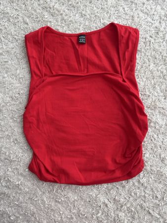 Shein Top Rot, Grösse M, neuwertig für den Sommer!