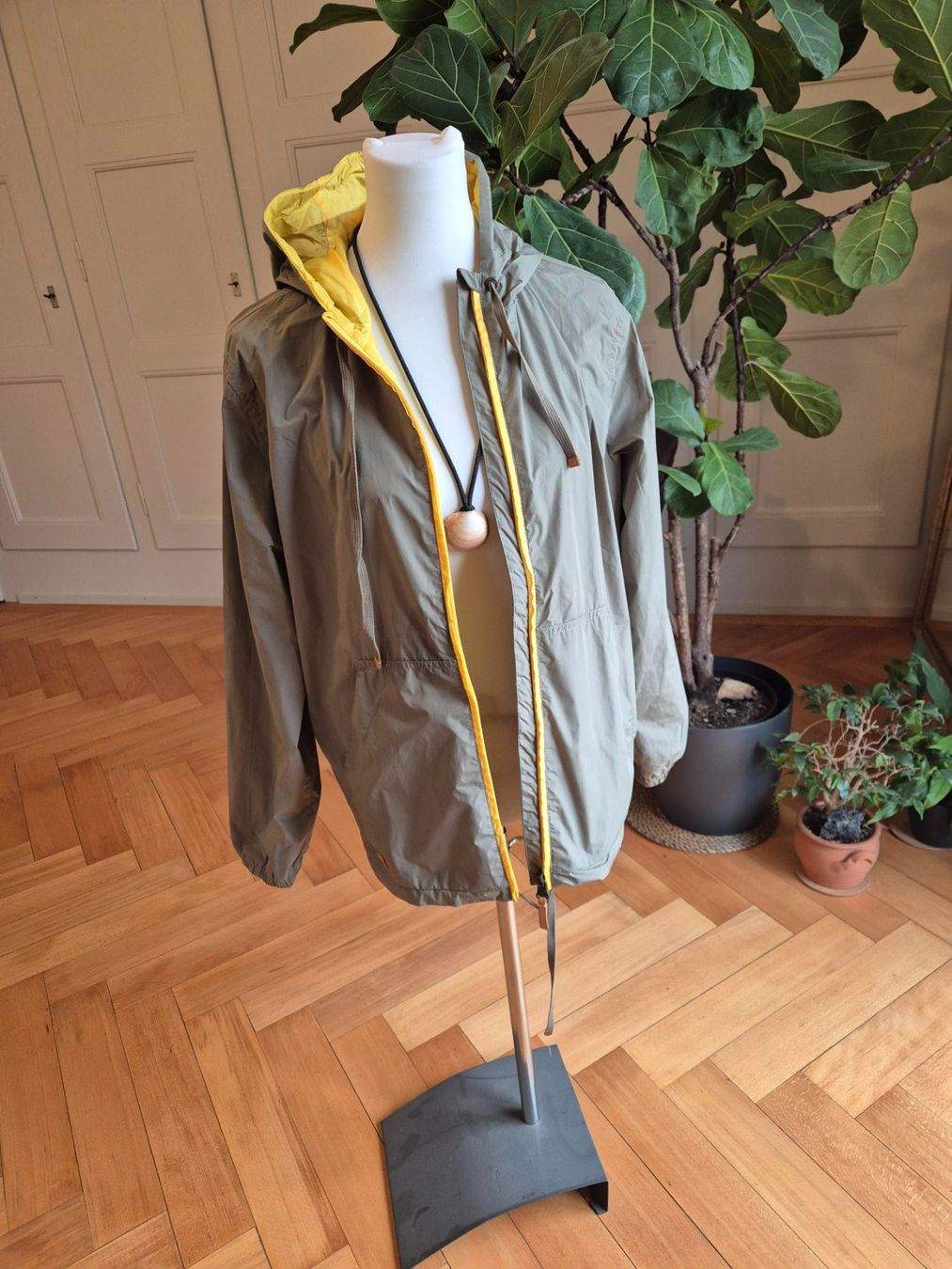 Camel Giacche: Windjacke Camel. Damen. Grösse L – Usato da Bern venduto da Rudolfs 1
