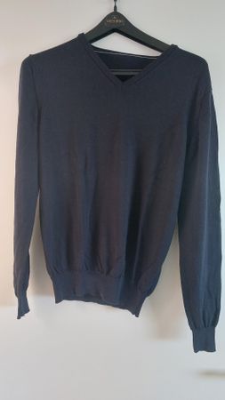 Edler Herren Pullover aus Merinowolle, Grösse M 