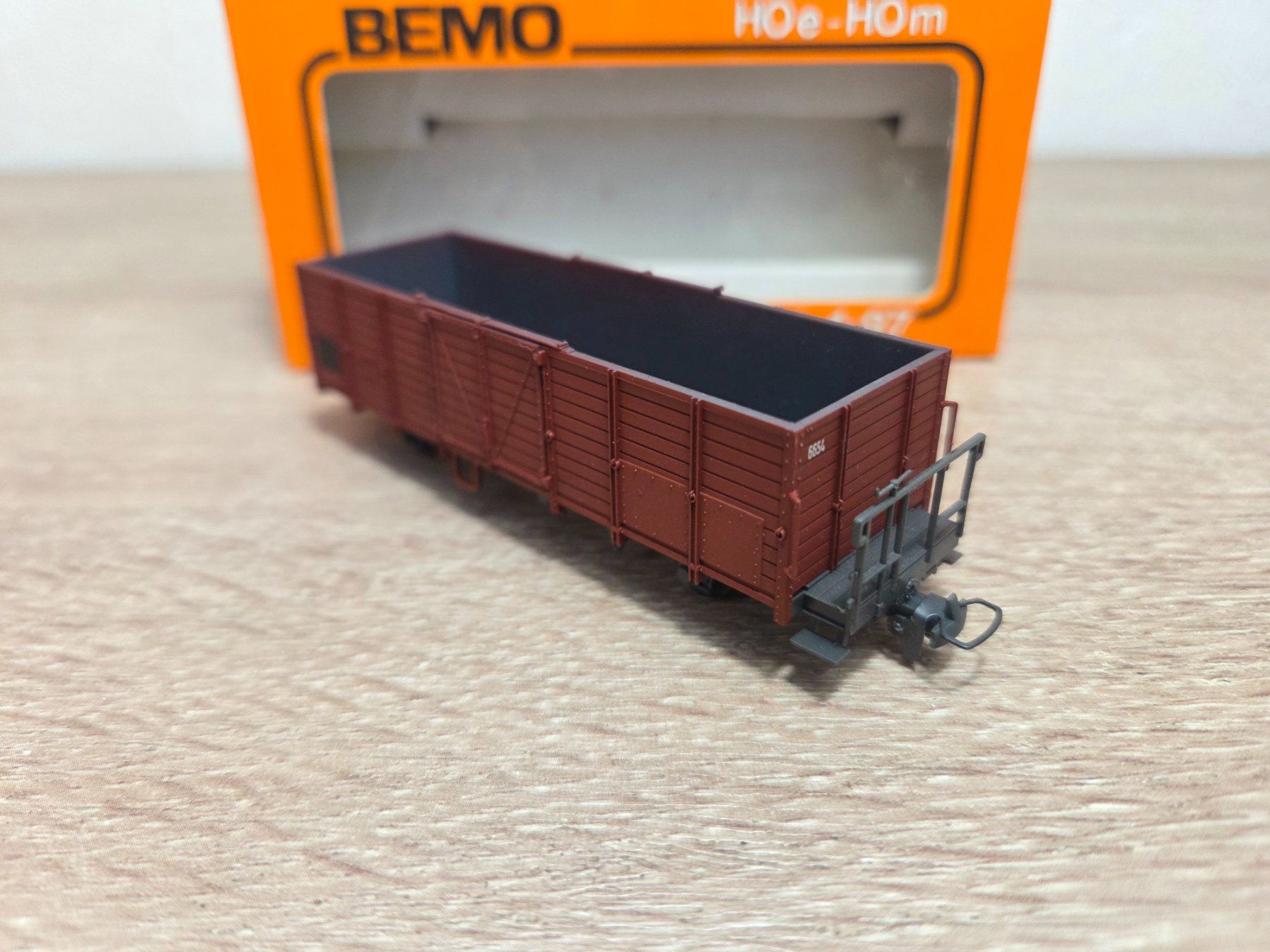 Bemo Modelleisenbahnen: Bemo 2251 Güterwagen RhB H0m – Gebraucht aus St-Aubin-Sauges von Lo_Go 3