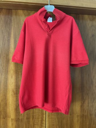Rotes Poloshirt, kurzärmlig, sportlich, Grösse 152cm