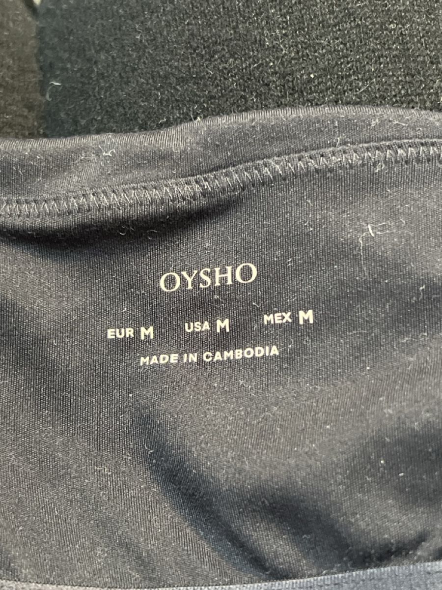 Oysho Tops: 2x Oysho Top Schwarz Gr. M – D'occasion à Zürich par HeliK 1