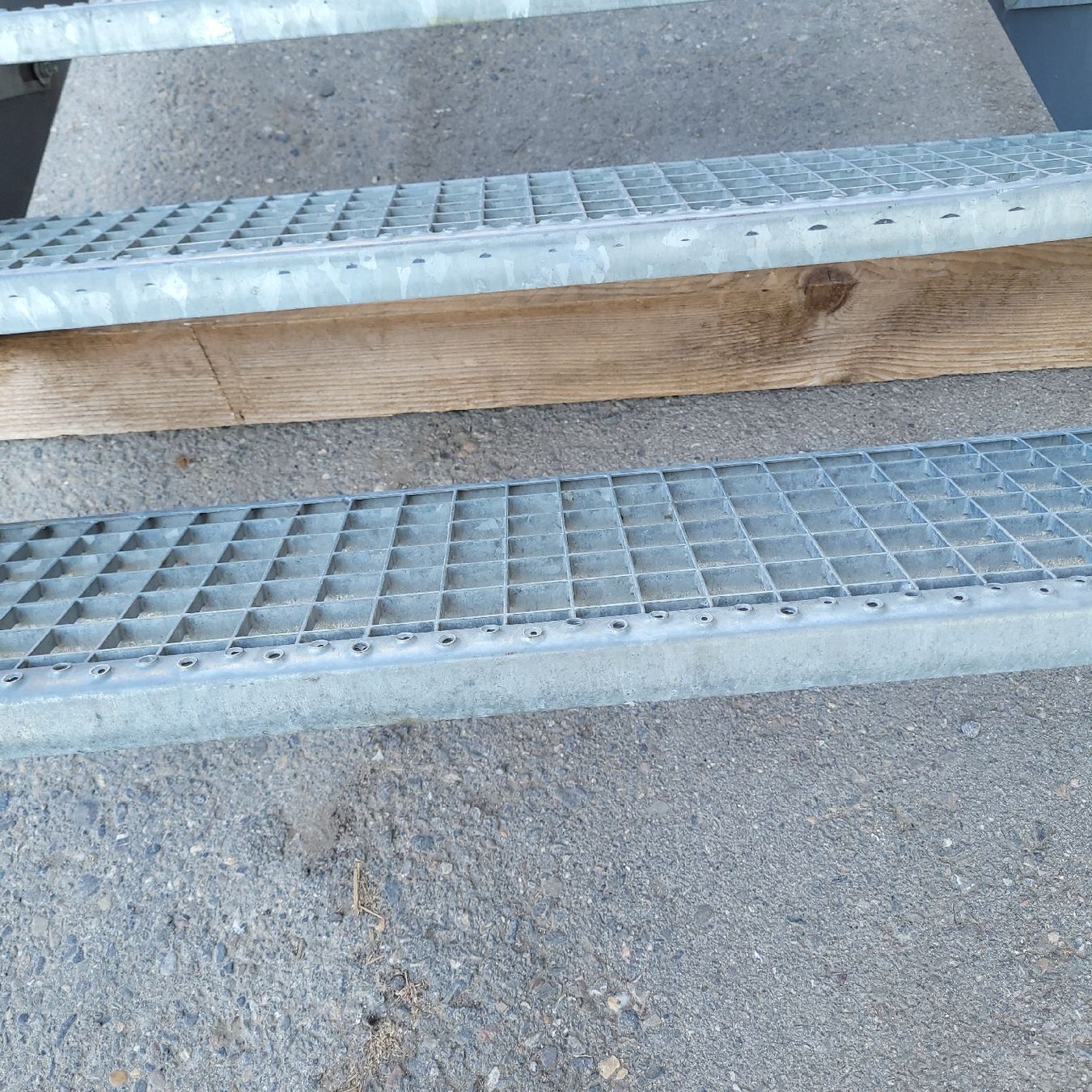 Scale: metalltreppe stahltreppe – Usato da Reichenburg venduto da AK_78 7