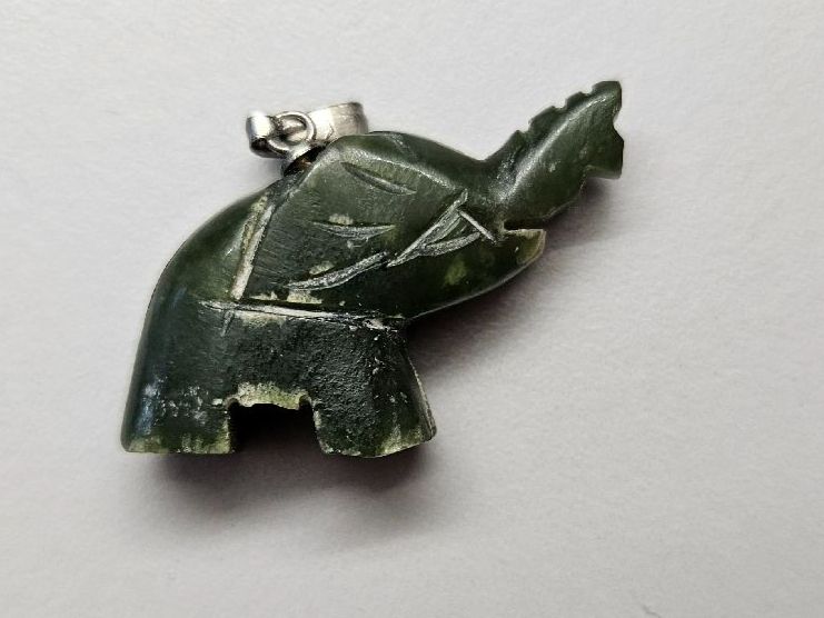 Ciondoli: Elefant Anhänger Jade  Handarbeit Glücksbringer – Usato da Urdorf venduto da Colina 3