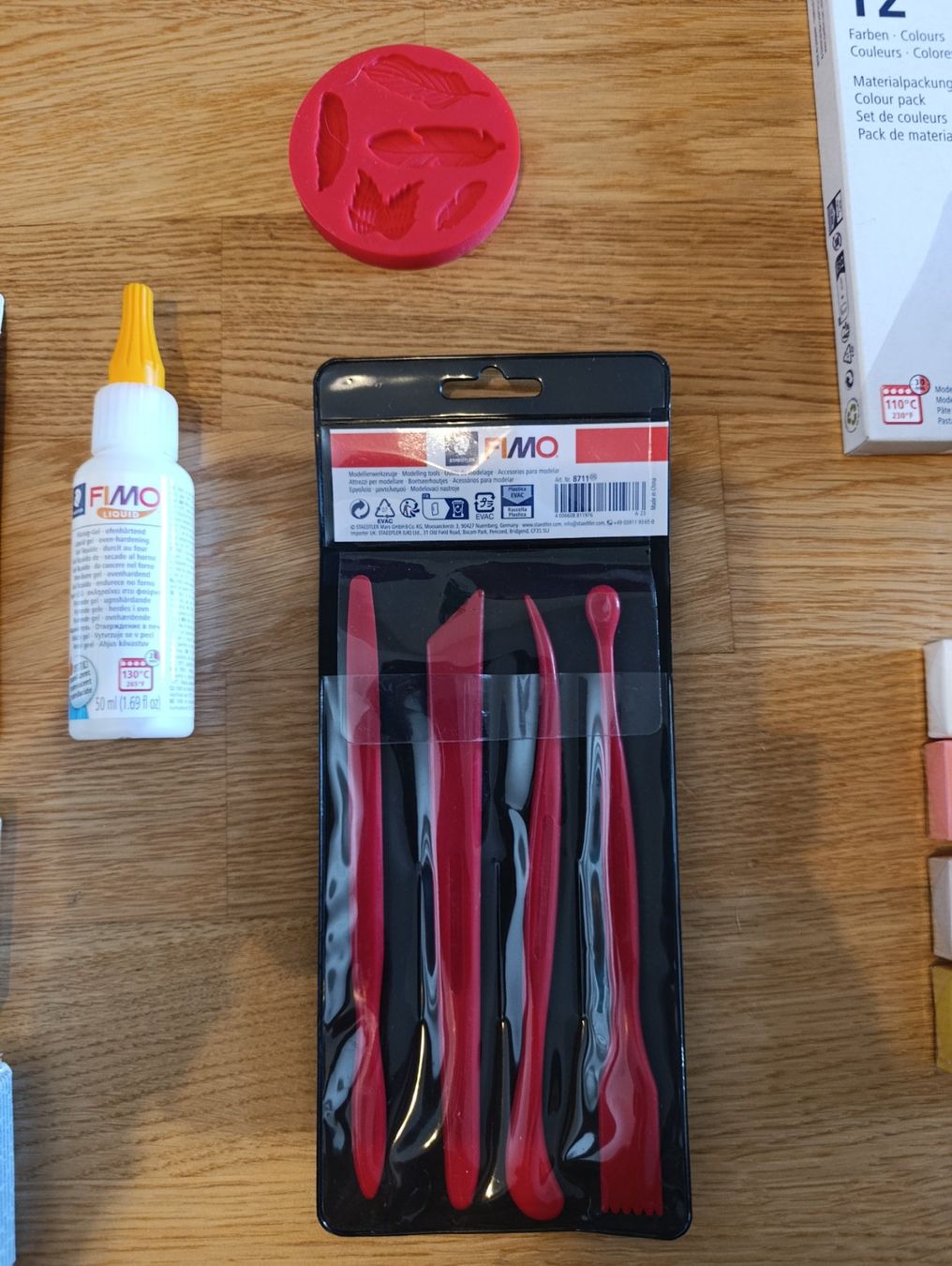 Kit bricolage: FIMO-Teig-Set und Zubehör, NEU – Nuovo (secondo la descrizione) da Liebefeld venduto da Zalie 2