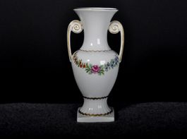 🌸 Handbemalte Porzellan Vase – signiert R. Furrer – 1973