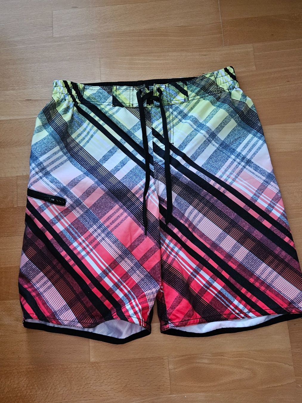 Costumi da bagno: Neu: Badeshorts - bunt - Gr. S – Nuovo (secondo la descrizione) da Uznach venduto da Laeuffer