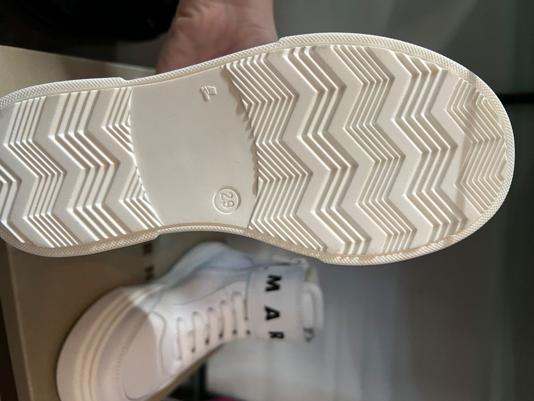 Scarpe per ragazzi: Kinder Sneakers Marni – Usato da Zürich venduto da SecondhandZurich 2