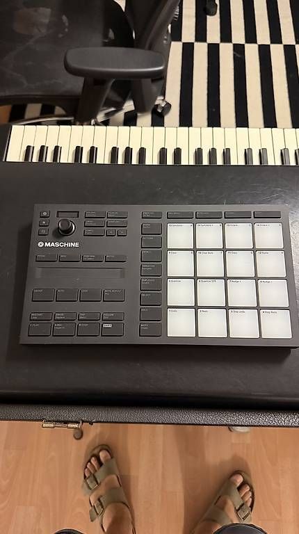 Musikinstrumente: Maschine Mikro MK3 with Native Instruments bundle – Gebraucht aus Lugano von carlosrgomes