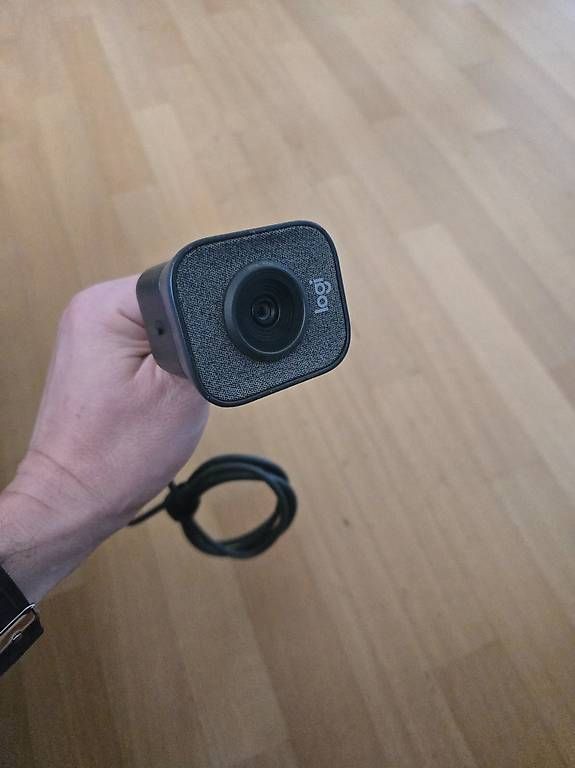 Logitech Webcams: Comme neuve Webcam Logitech StreamCam Full HD 60fps – D'occasion à Lausanne par cb3945 2