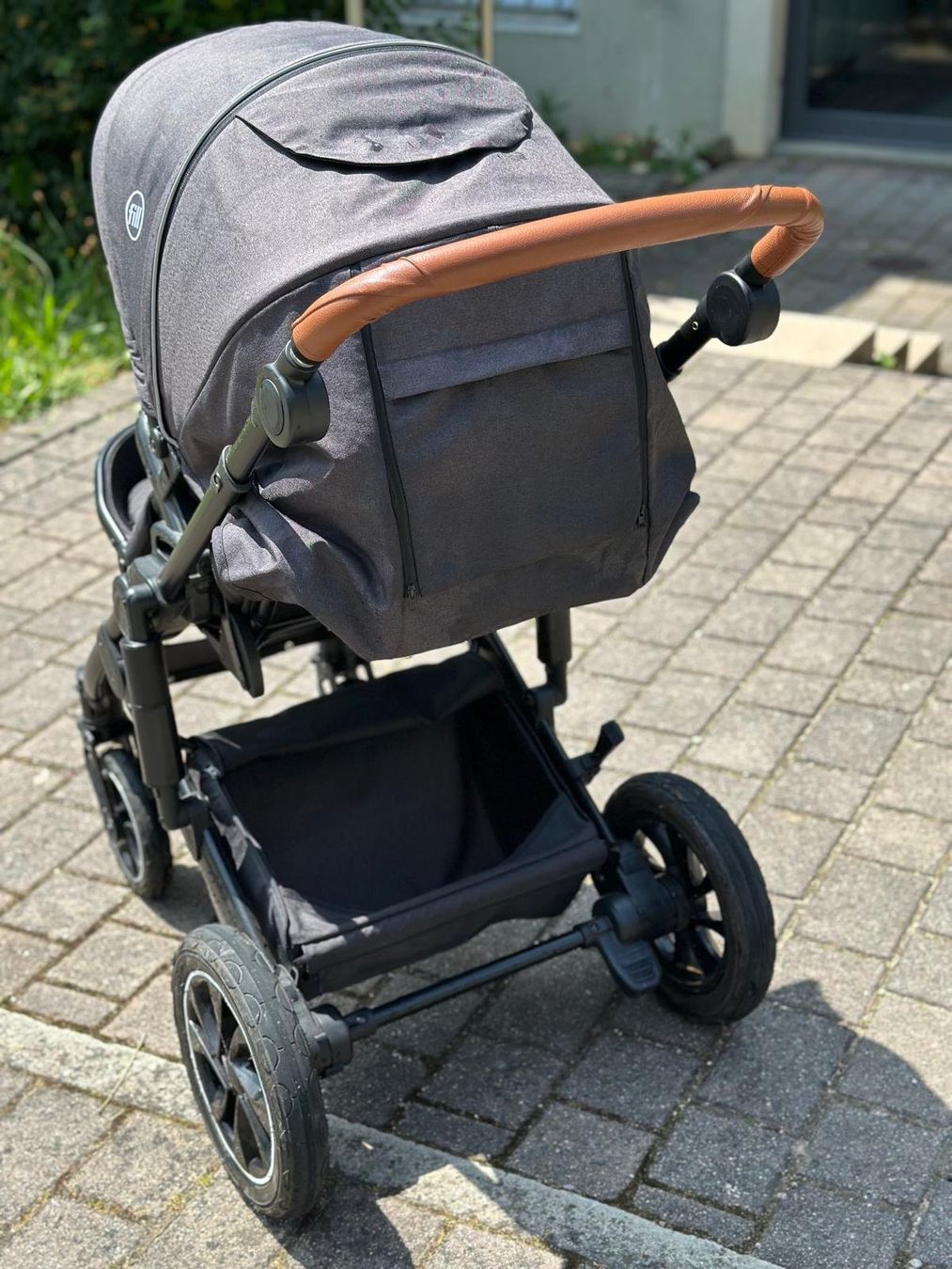 Fillikid Kinderwagen: Kinderwagen Set Fill Tiger dunkelgrau Melange – Gebraucht aus Sissach von MadEdd 2