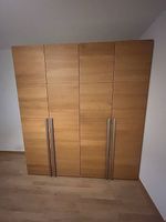Kleiderschrank